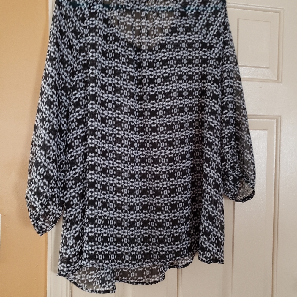 🌼Ladies tunic - Picture 3 of 6